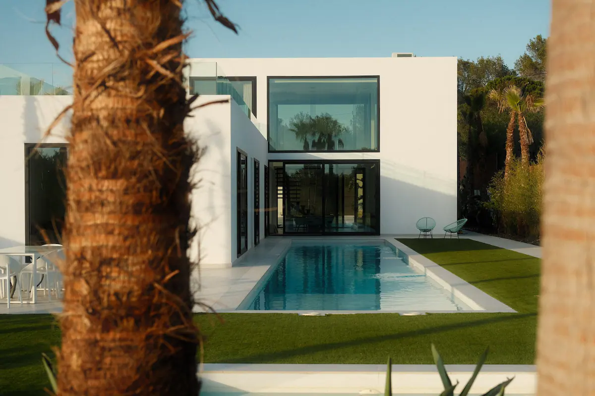 0c4bdaaa-f387-419f-ad5e-b28c4b3c6142