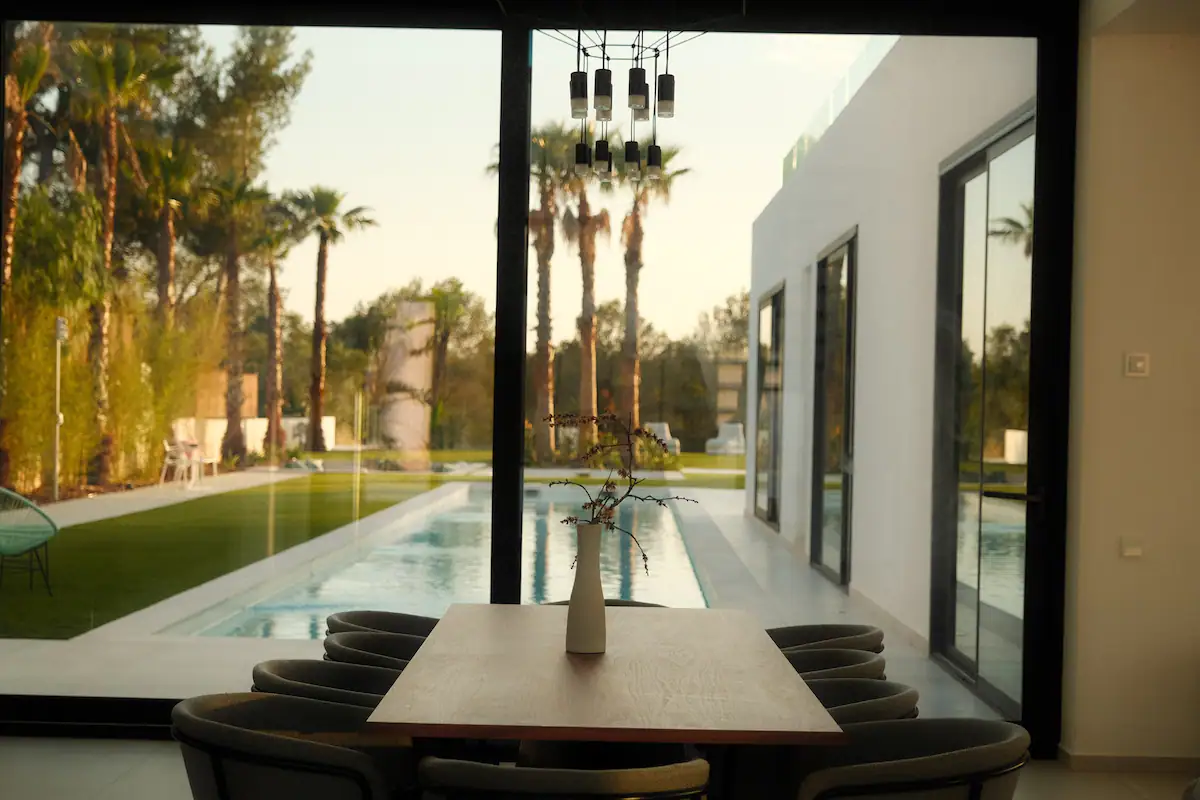 1e7f3f86-1381-413e-93f2-3099d81d5664