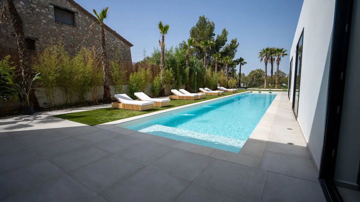 4ee769cf-a06b-4843-bcd9-b579995d8f1c