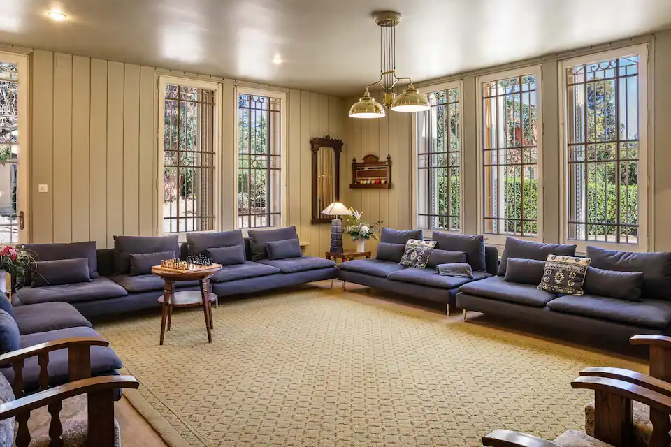 83fd08e0-bdc3-41ec-8e8c-b3b3c3508424