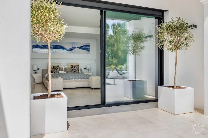 92 Master Suite Terrace Inside View – E