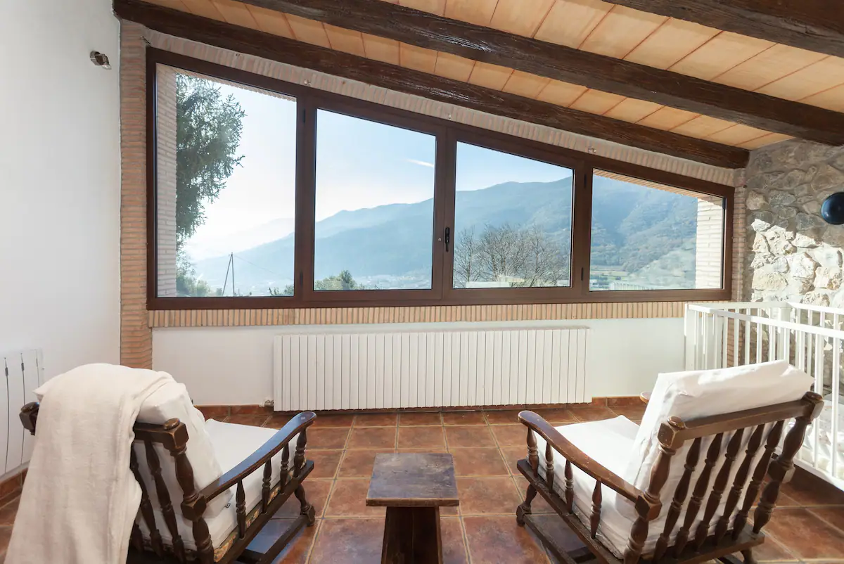 9f852310-bbf0-44f4-8af2-95d5e013d2ad