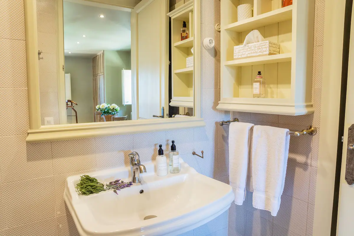 cad9cdb1-2072-4012-8d44-5f0d7ef7e70b