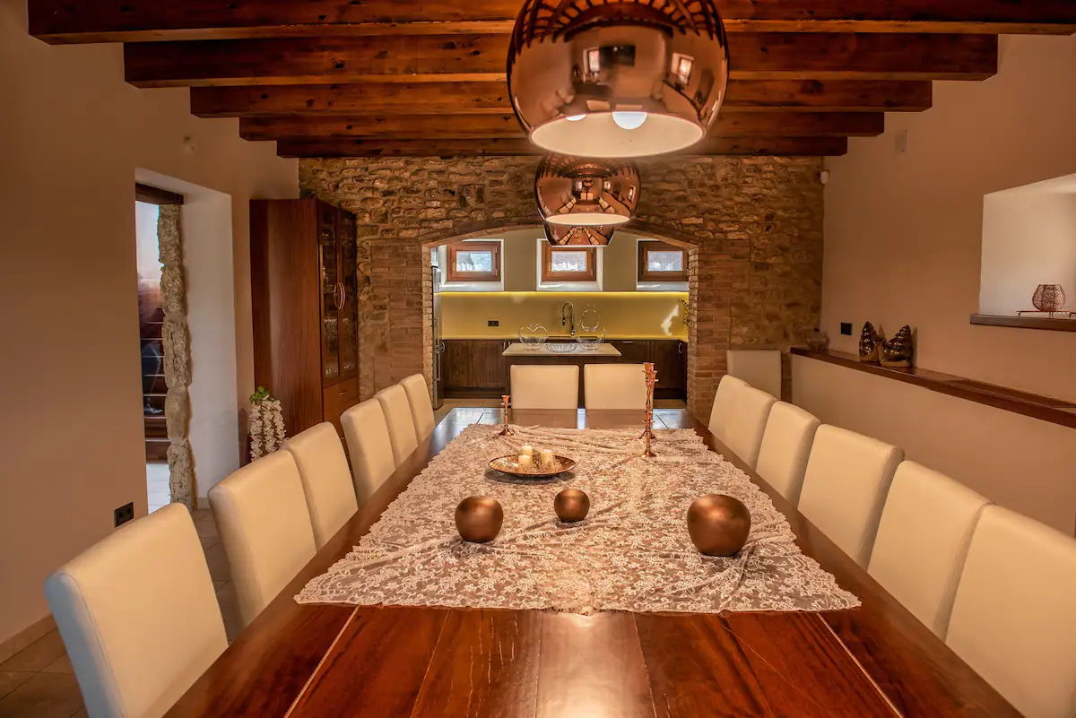 cc896178-7569-46ae-8428-012b5bc30182