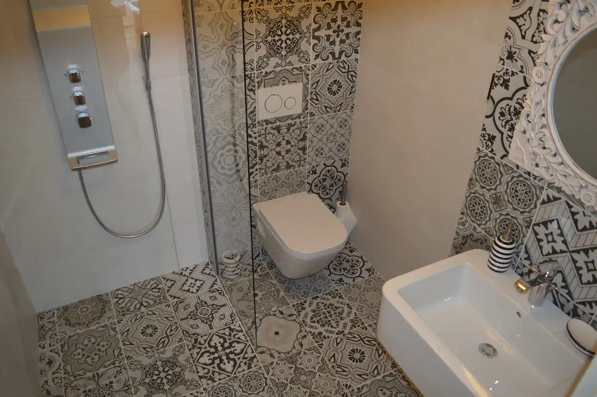 e602931a-02f8-4e45-811a-72b4db70d9d1