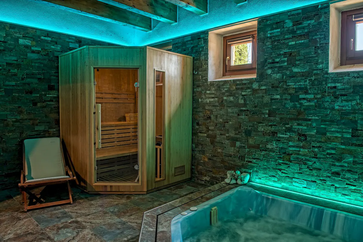 f1da1c63-d1bb-443e-9e12-dec27f2d6ddb