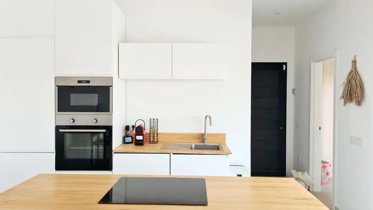 34bd8633-e13e-4c04-89c9-8af85888fe67