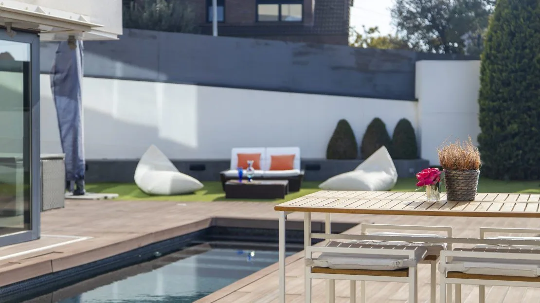 CanBasseda1_00004-1110x623