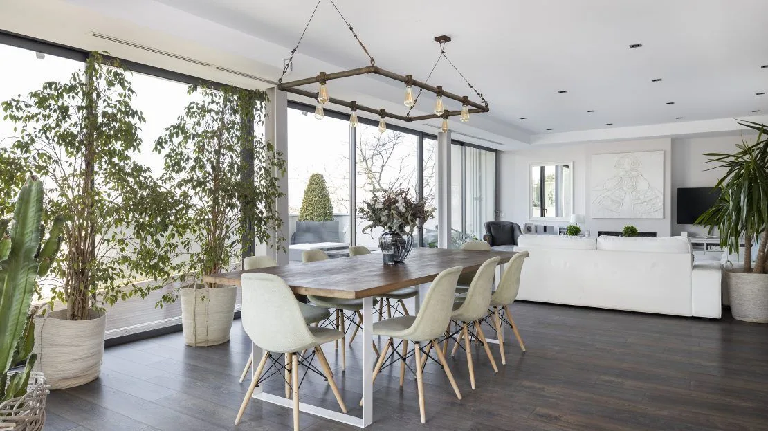 CanBasseda1_00012-1110x623