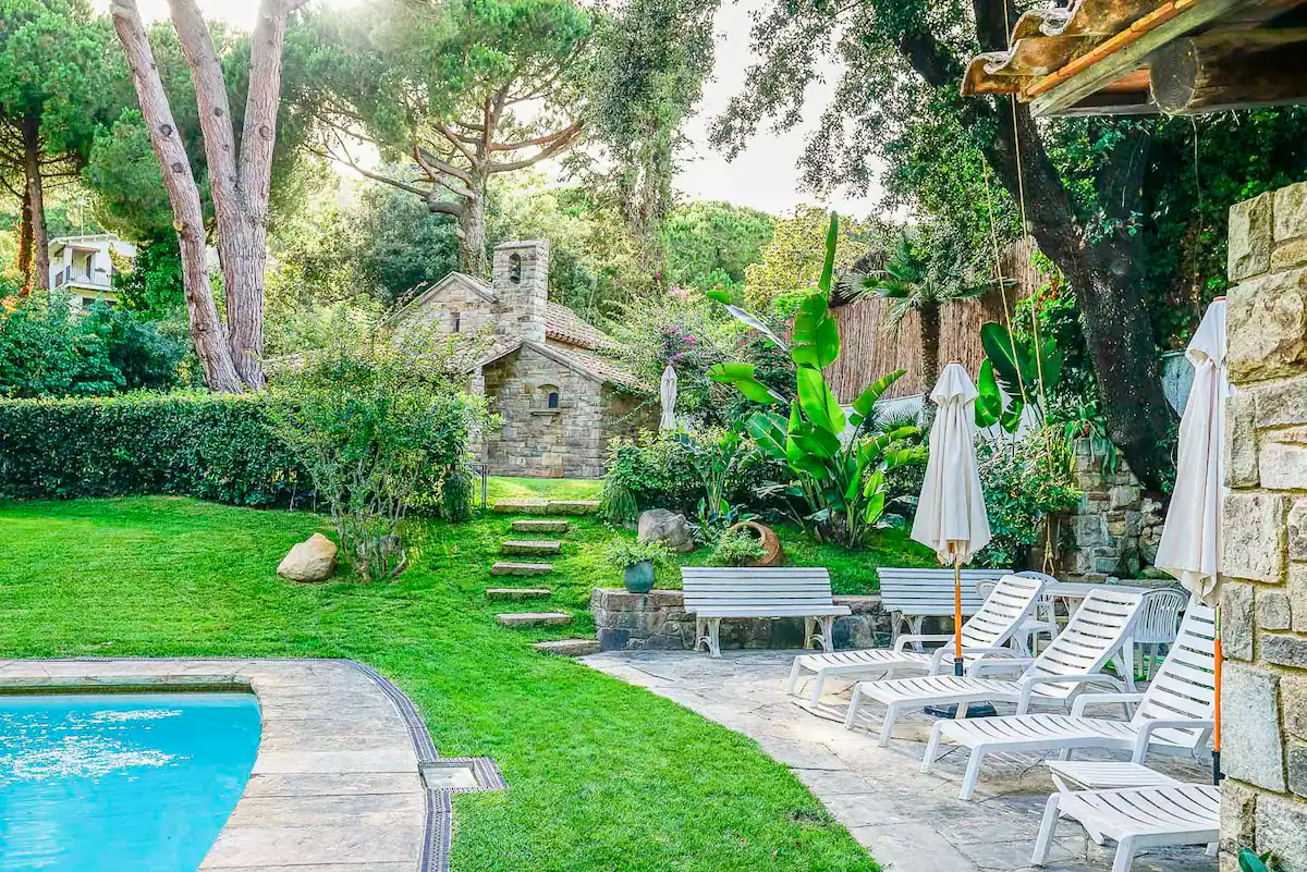 b3e3d9bc-f402-4718-bc95-6ed3b3cef392