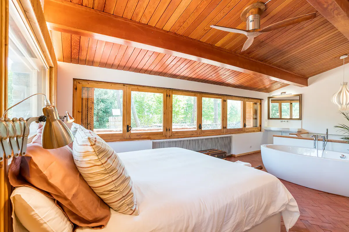 e5ec14bb-3336-40b7-9efd-bd4f822d5156