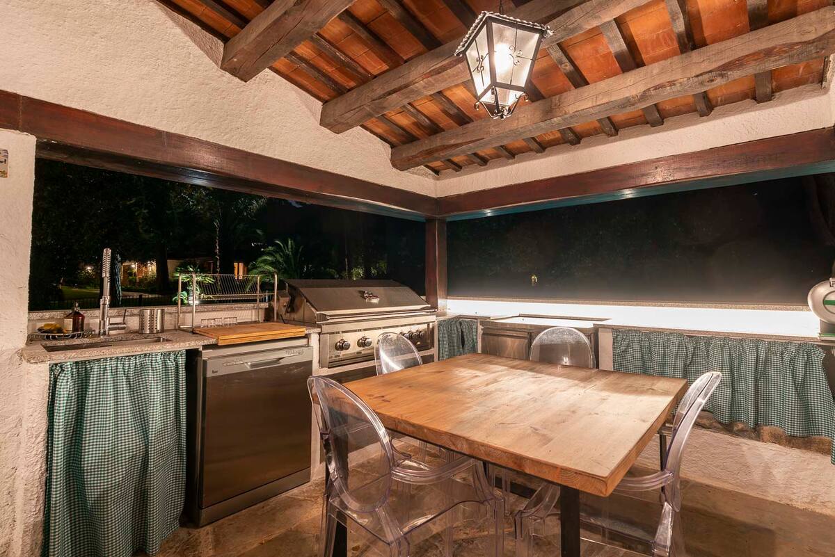 fb38ac05-77ee-4cf5-9f18-f363328af5c2