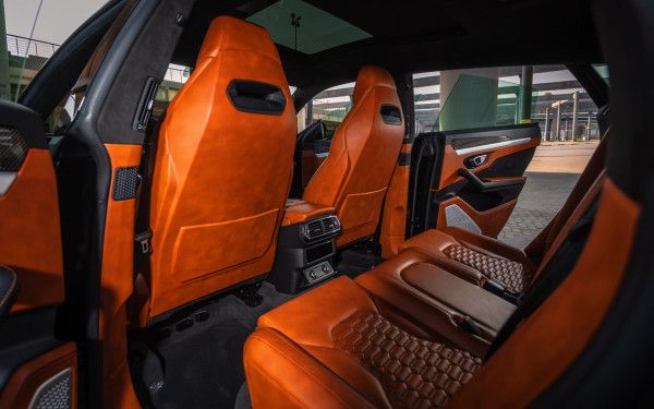 black_lamborghini-urus_2020_10543_56284d106291cac95f9ac4326aba5c4e