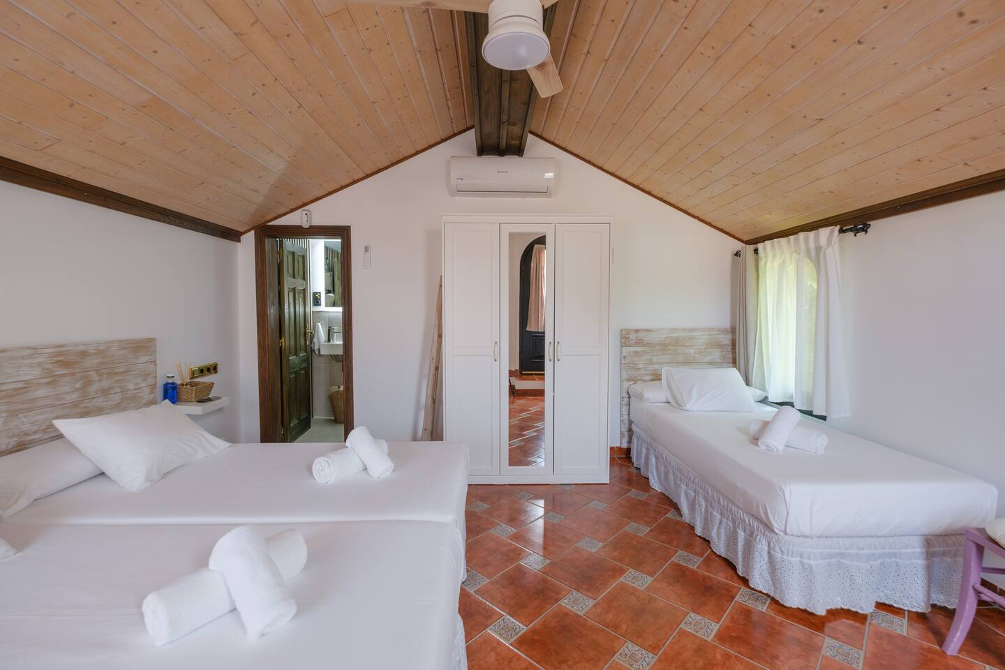 1a092baf-6807-4d95-bd6a-2abae7e2f609