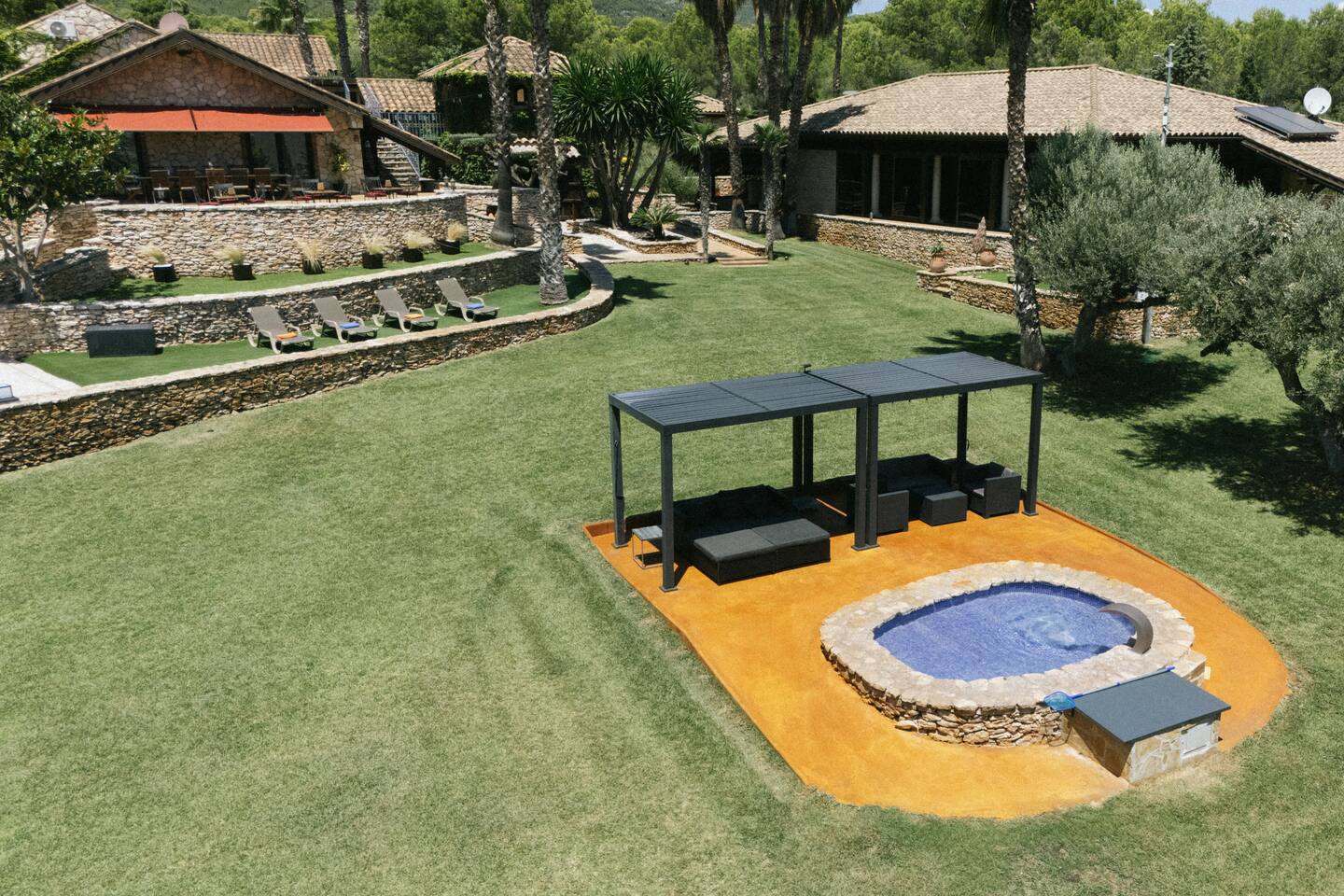 d88c6a18-7849-4204-bd94-8a286a067da0