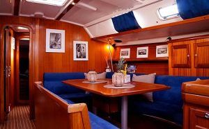 dufour43classic_10-1-300x186